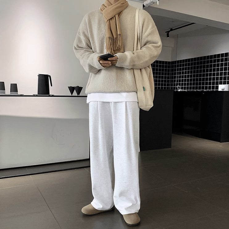 KNITTED PULLOVER SWEATER