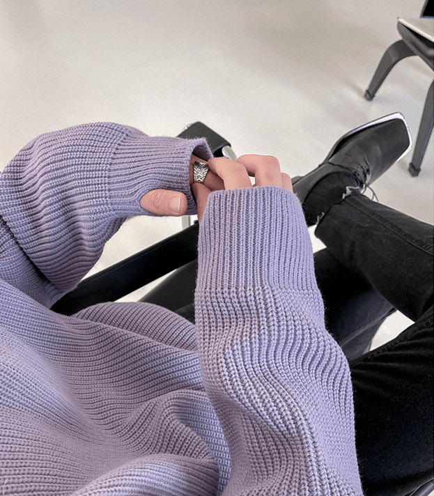 KNITTED SWEATER