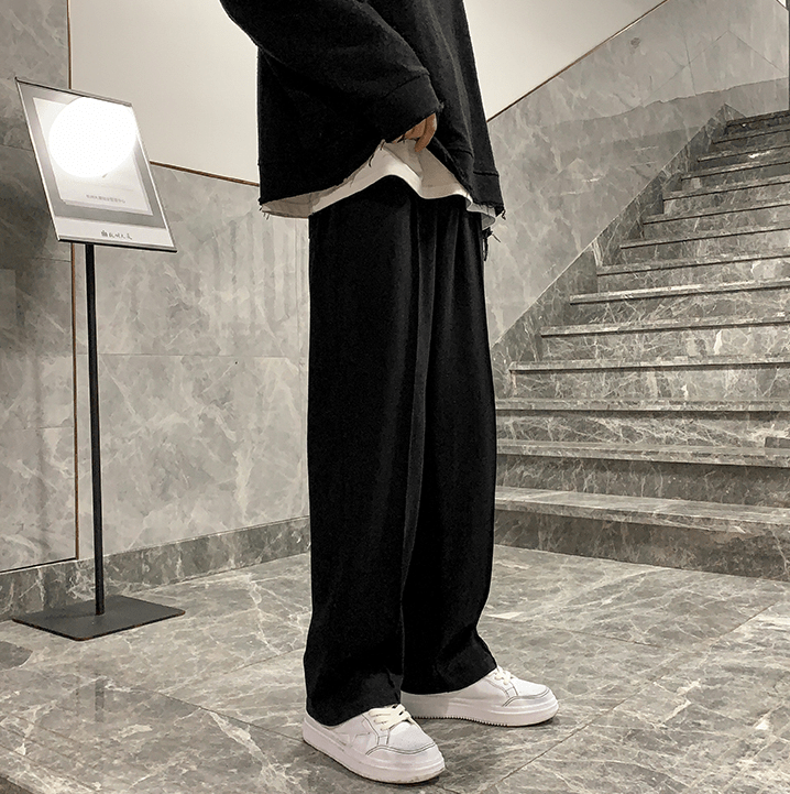 WIDE STRAIGHT SWEATPANTS