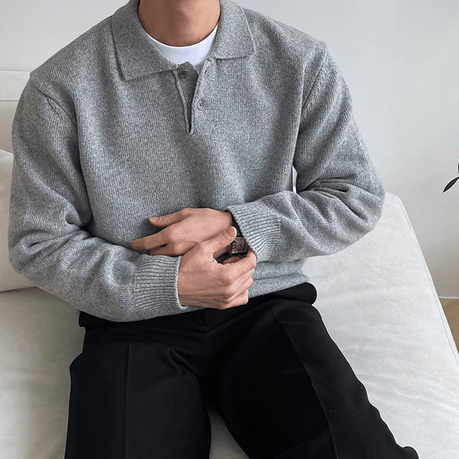 KNITTED COLLAR QUARTER BUTTON-UP SWEATER