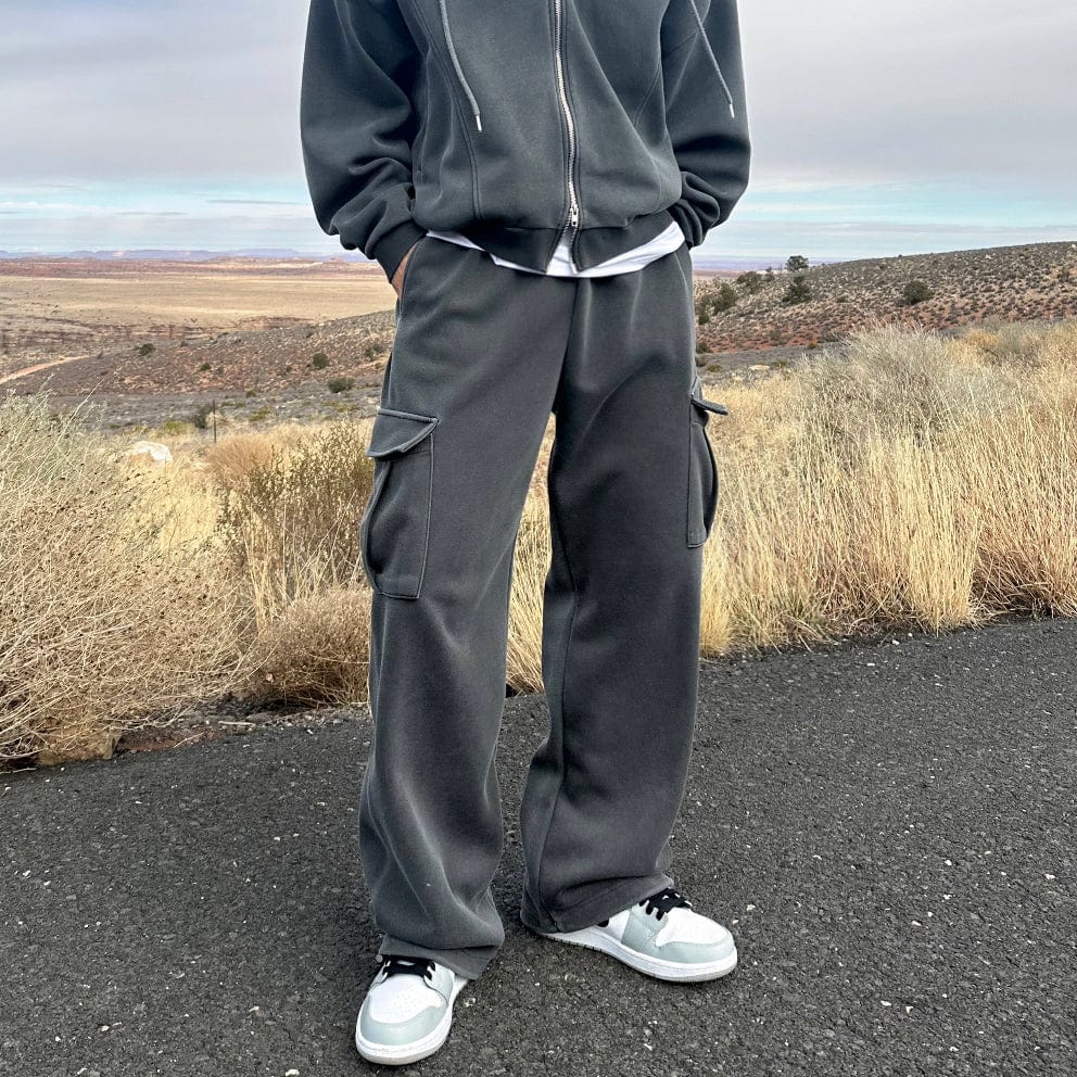 ZIP-UP HOODIE & CARGO SWEATPANTS