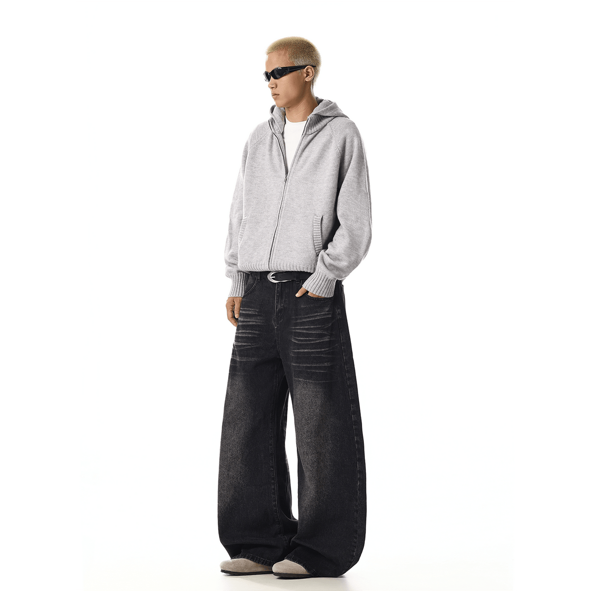 RT No. 33002 WHISKER WASH SCIMITAR DENIM JEANS
