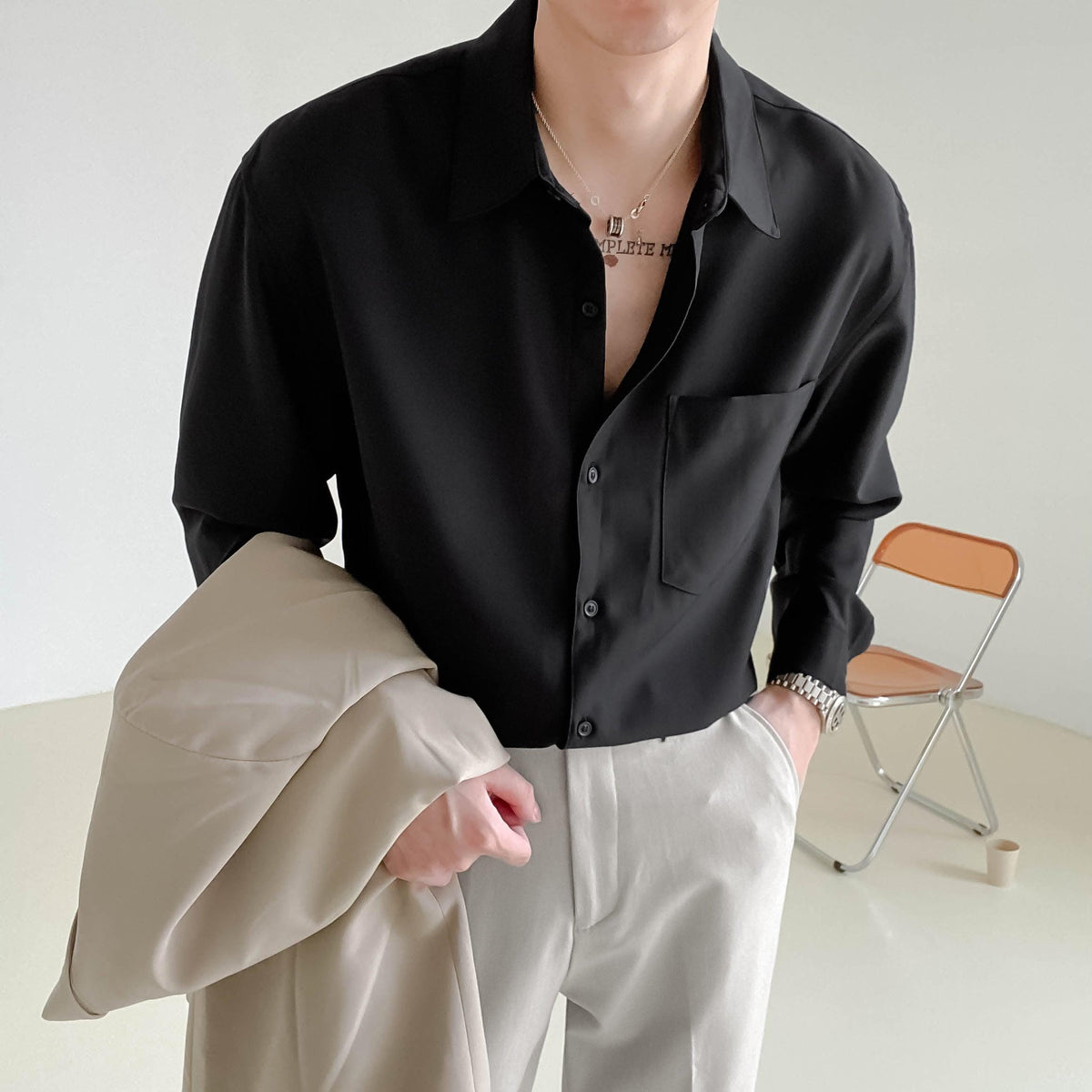 ESSENTIALS BUTTON-UP COLLAR SHIRT