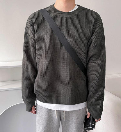 KNITTED PULLOVER ROUND NECK SWEATER
