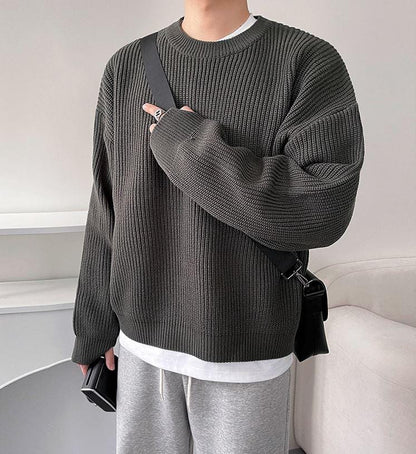 KNITTED PULLOVER ROUND NECK SWEATER