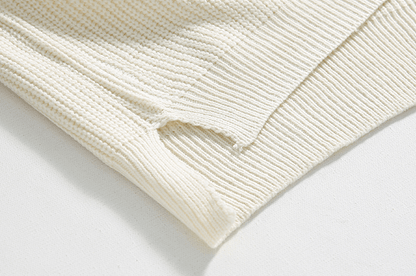 KNITTED ROUND NECK SWEATER