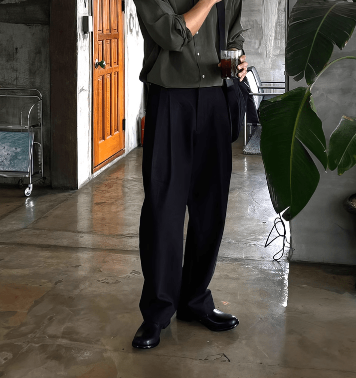 FOLDED PLEATED STRAIGHT PANTS