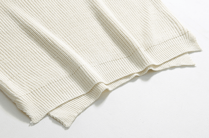 KNITTED ROUND NECK SWEATER