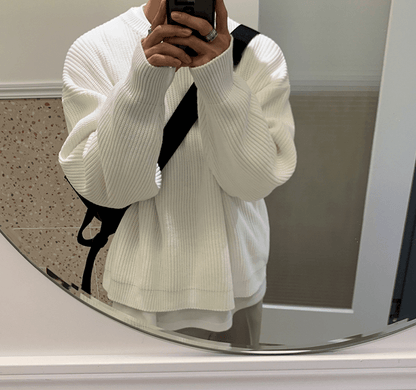 KNITTED ROUND NECK SWEATER