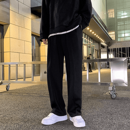 WIDE STRAIGHT SWEATPANTS