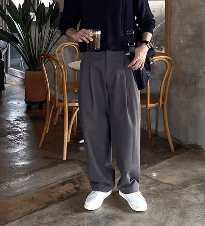 FOLDED PLEATED STRAIGHT PANTS