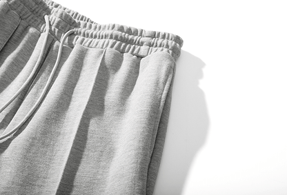 WIDE STRAIGHT SWEATPANTS