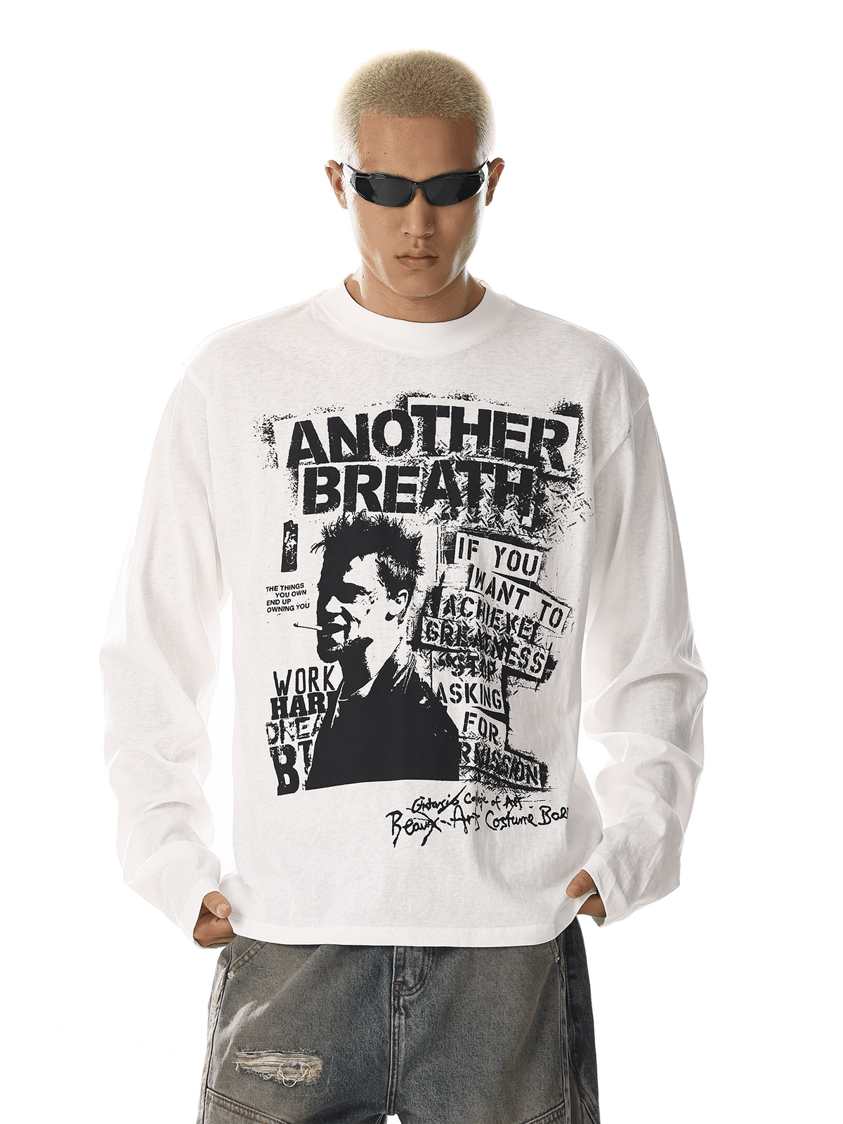 RT No. 32704 WHITE GRAPHIC PRINT LONGSLEEVE
