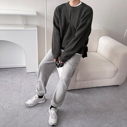 KNITTED PULLOVER ROUND NECK SWEATER